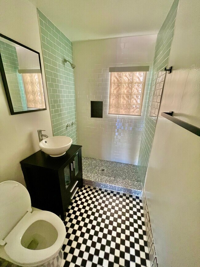 REMOLDED BATHROOM - 2441 10th St