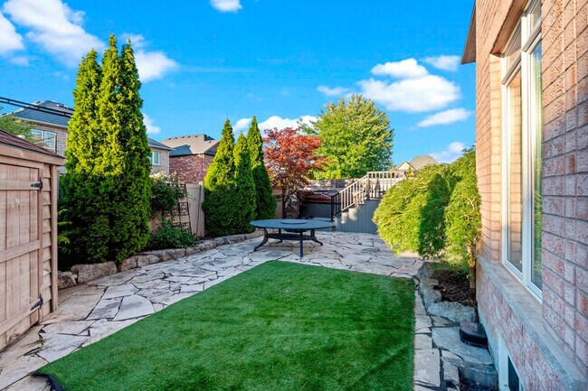 Photo du bâtiment - 111 Selvapiano Cres