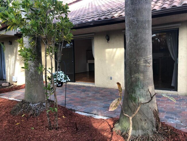 Foto del edificio - 6850 NW 2nd Ave