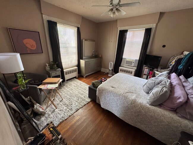 Bedroom 1 - 112 Brown St