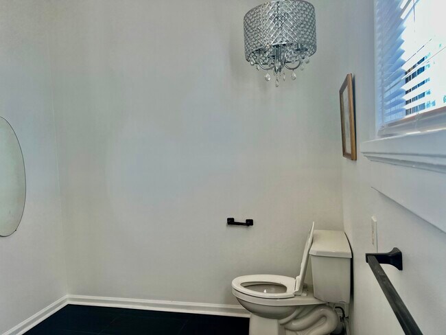 Foto del edificio - 1817 S Rendon St