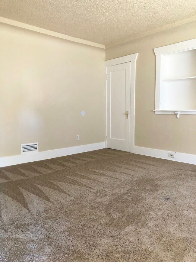 1320 S 8th - 801 S Sheridan Ave