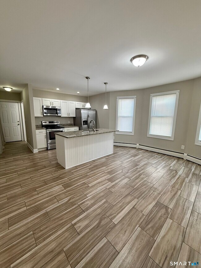 Foto del edificio - 145 Smith St