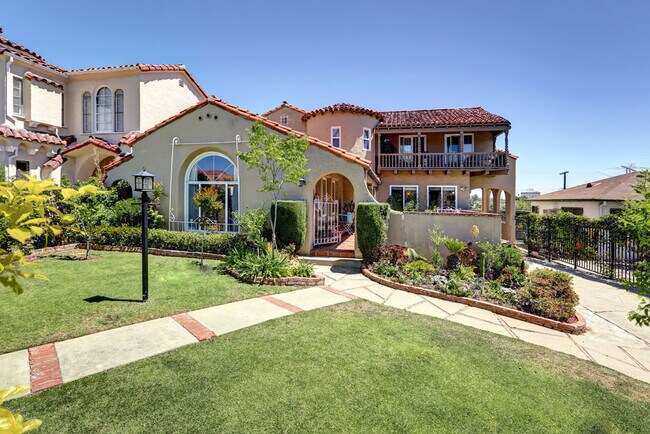 Building Photo - 1138 S Rimpau Blvd