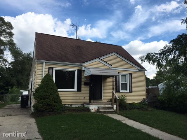 Primary Photo - 7620 Chatham