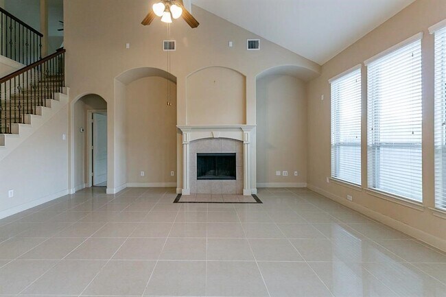 Foto del edificio - 5603 Valley Country Ln