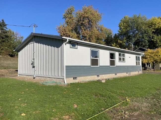 Building Photo - 3124 NW 9th St