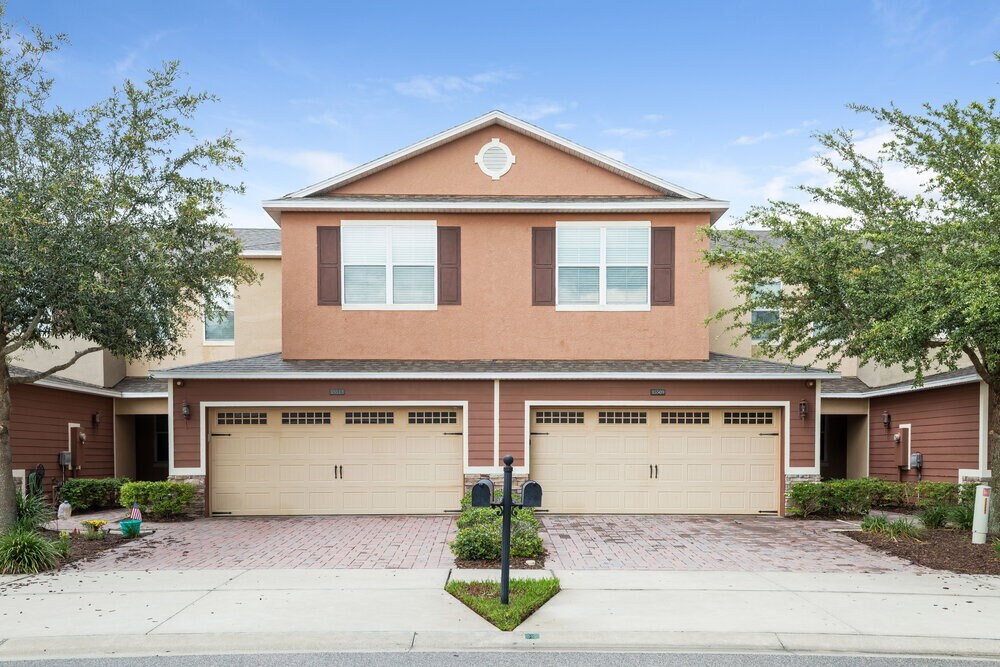 Primary Photo - 15509 Oxley St