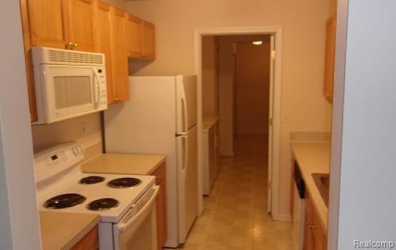Foto del edificio - 4164 Berkshire Dr