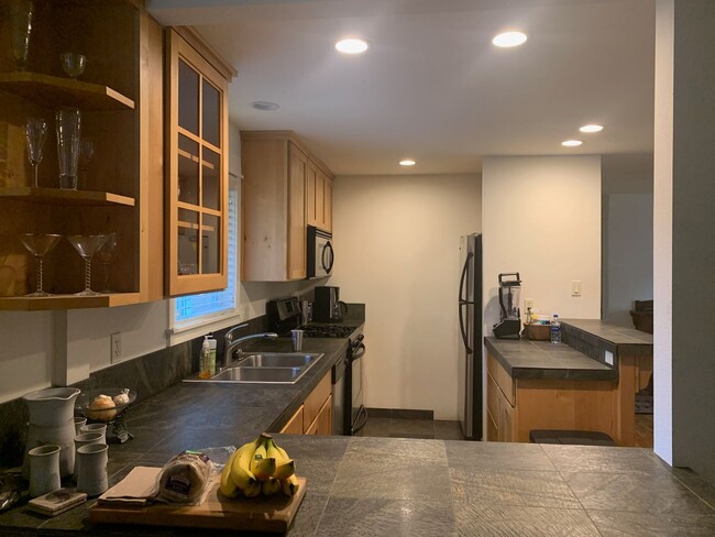 Foto del edificio - Mid Town Location