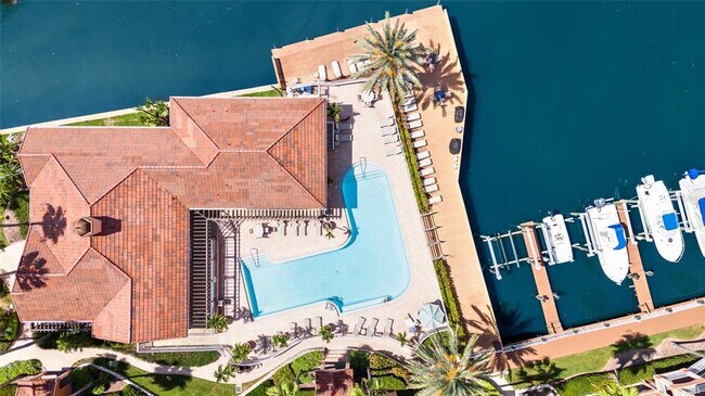Foto del edificio - 5000 Culbreath Key Way