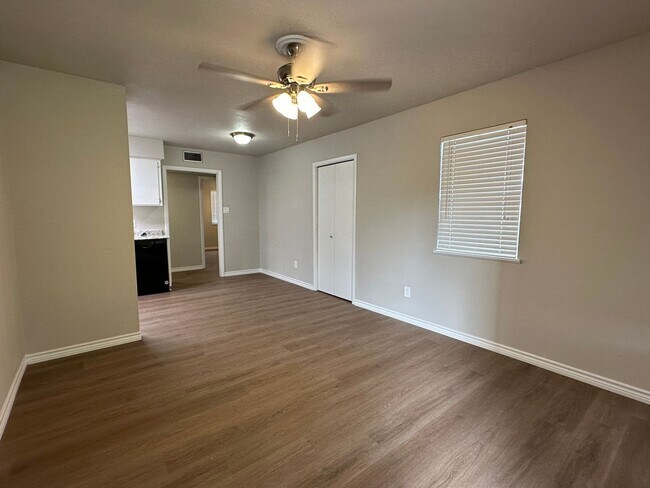 Foto del edificio - Won't last!