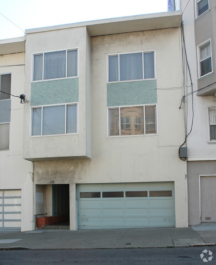 Building Photo - 290 17th Ave