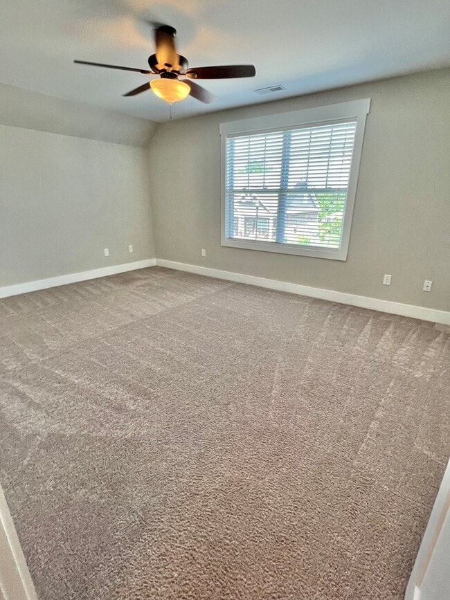 Building Photo - 1135 Cross Pointe Dr