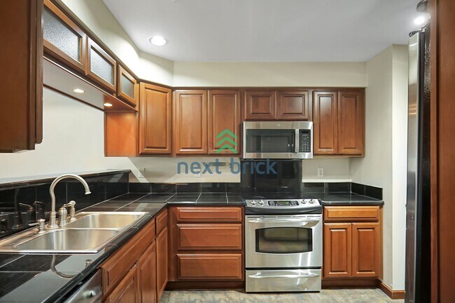 Foto del edificio - Townhome Available for Rent in Bothell!