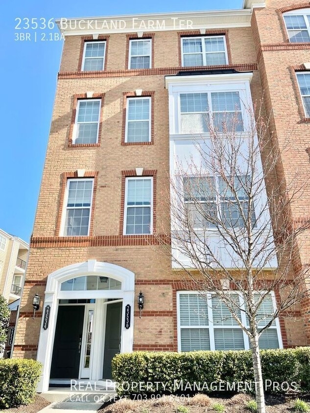 23536 Buckland Farm Terrace, Ashburn, VA 20148 Condo for Rent in Ashburn, VA