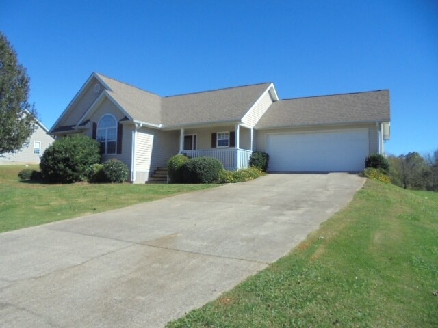Primary Photo - 111 Ash Wood Ln
