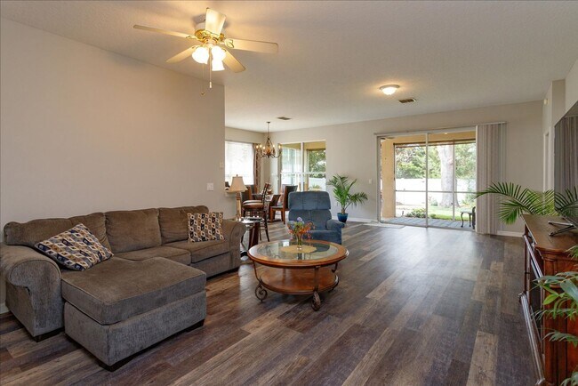 Building Photo - 3BD/2BTH Short Term Rental Home Available ...