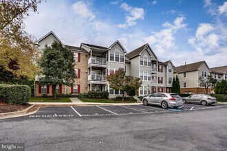 Building Photo - 6205 Sandpiper Ct