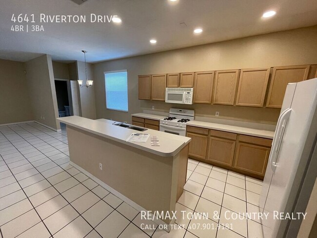 Photo - 4641 Riverton Dr House