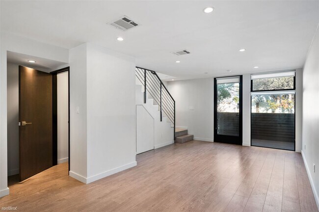 Foto del edificio - 2 br, 2.5 bath Condo - 3017 Ocean Avenue