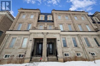 Building Photo - 9382 Bayview Ave