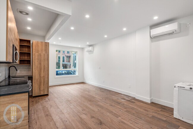 Foto del edificio - 176 Quincy St