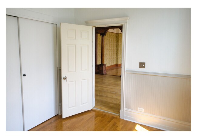 bedroom 1 - 1501 W 18th St