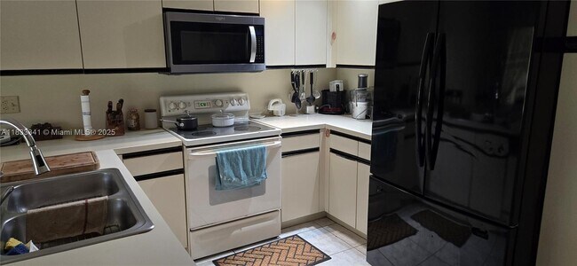 Foto del edificio - 11034 SW 15th Manor