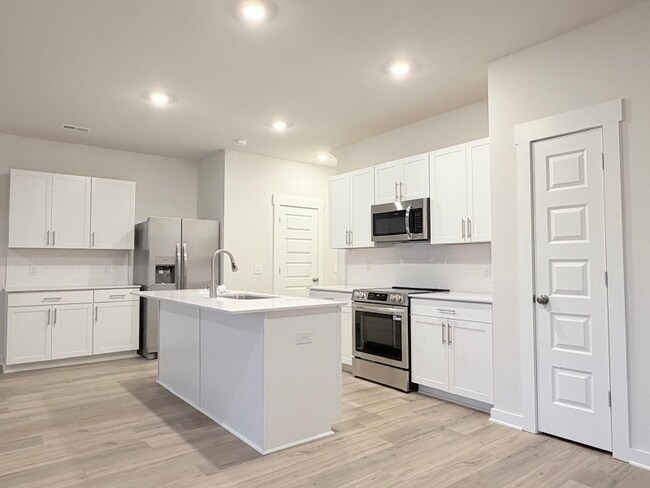 Building Photo - 1806 Tupelo Ln