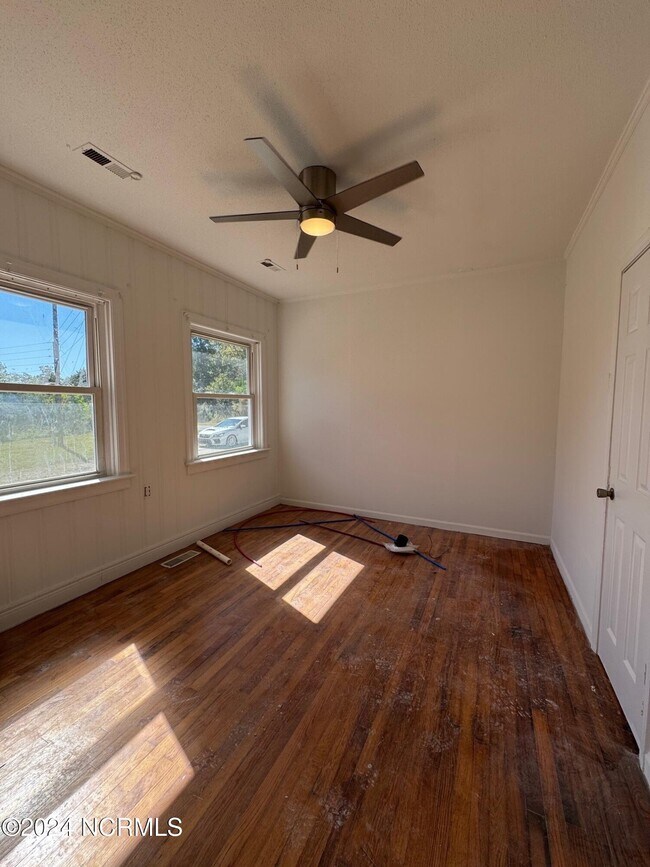 94 Old Lanvale Rd NE Unit 3, Leland, NC 28451 Room for Rent in