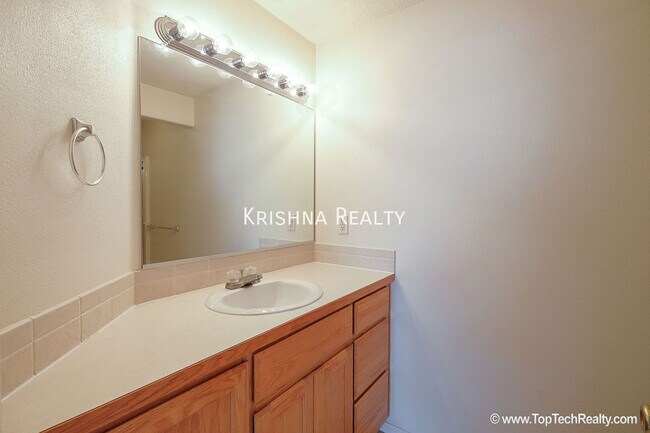 Foto del edificio - 6554 NE Forest Ln