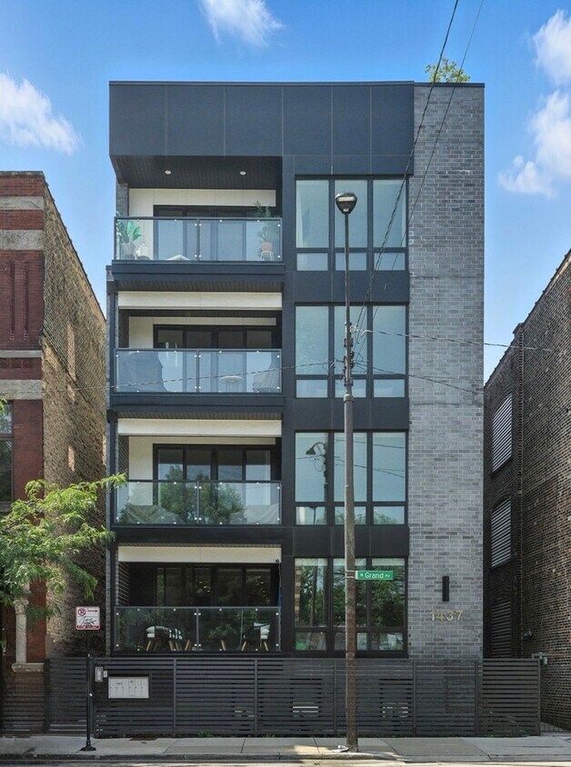 Foto principal - 1437 W Grand Ave