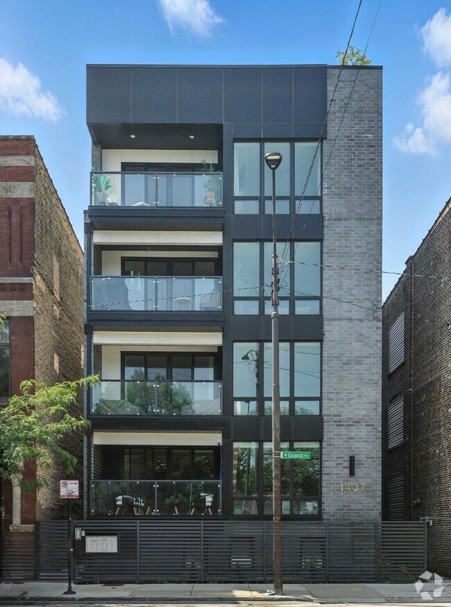 Building Photo - 1437 W Grand Ave