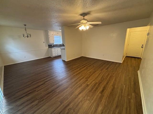Foto del edificio - 6052 Highcrest Dr
