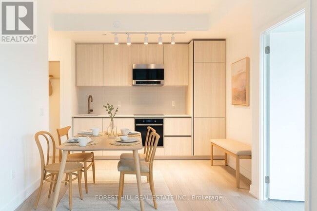 Photo du bâtiment - 110 Broadway Ave