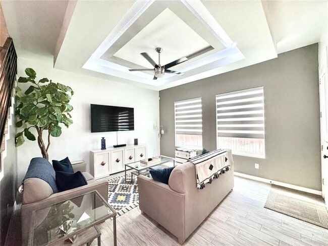 Building Photo - 26 Sequoia Ave