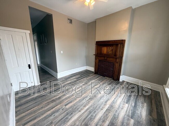 Foto del edificio - 1044-1046 East Long Street - 1046