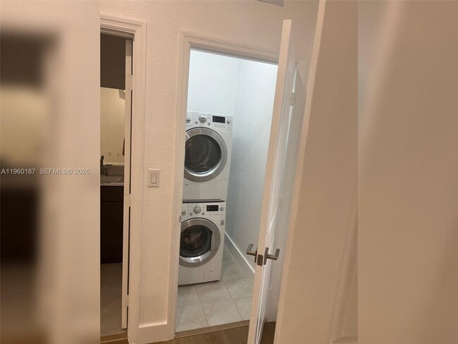 Building Photo - 13229 SW 271st Ter