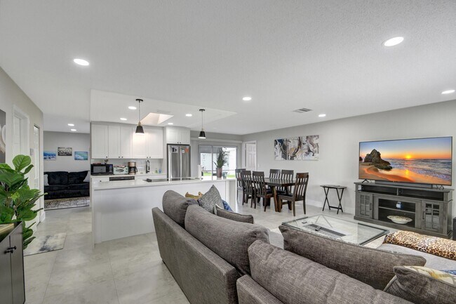 Foto del edificio - 716 SW 18th St