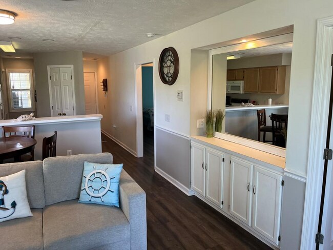 Foto del edificio - 537 White River Dr