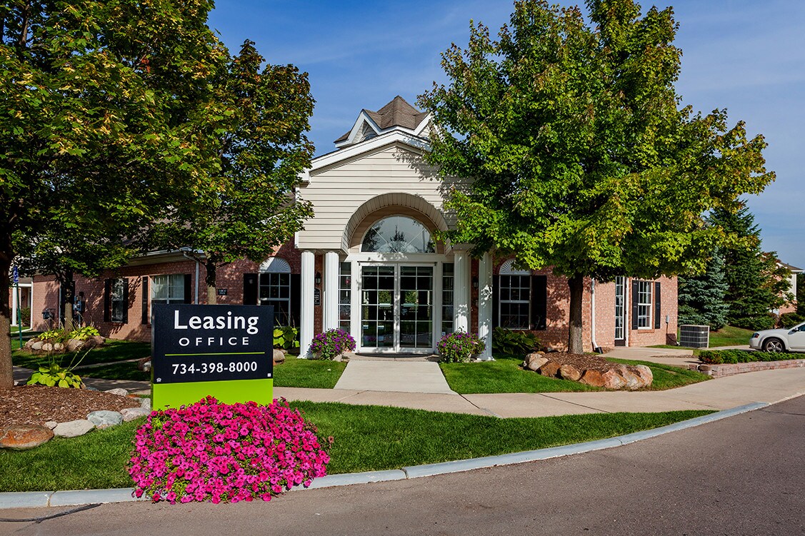 Canton Club Apartments Canton, MI Canton, MI