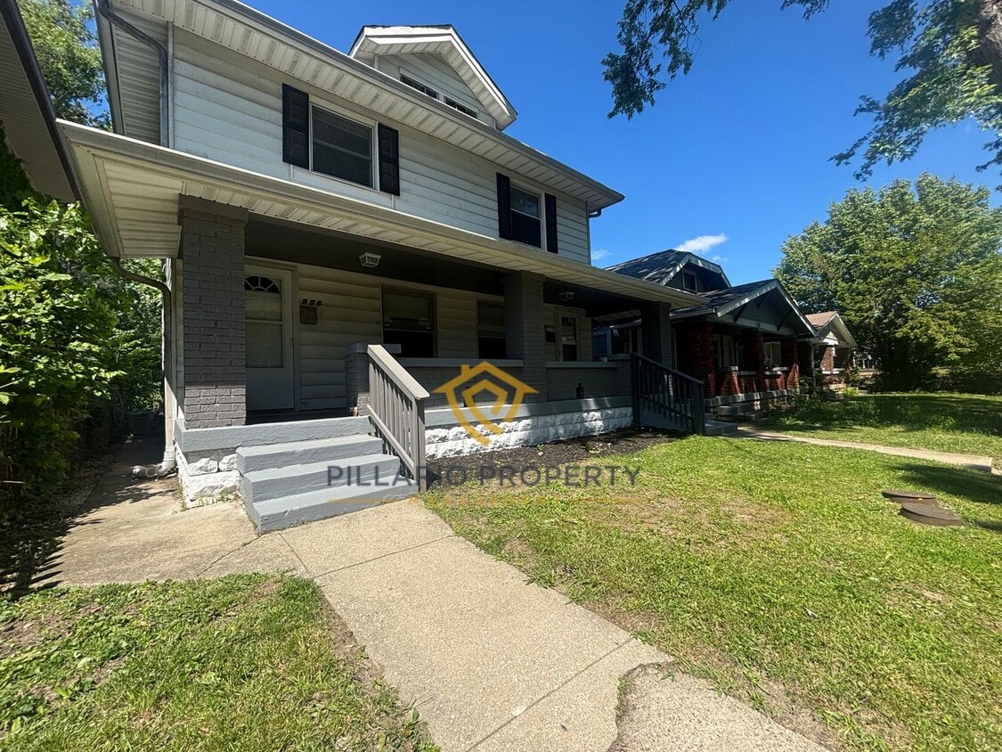 706-708 North Bosart Avenue - 706-708 North Bosart Avenue