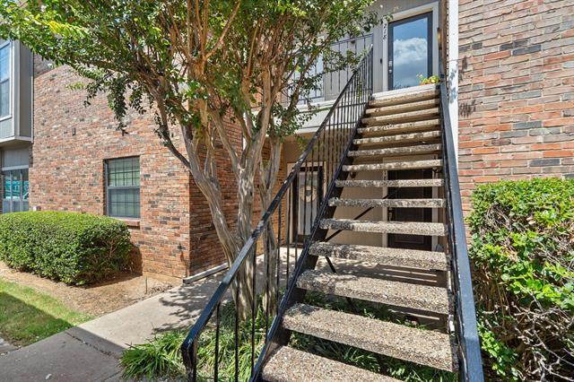 Building Photo - 2740 Silver Creek Dr