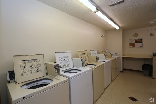Laundry Room - Old Orchard