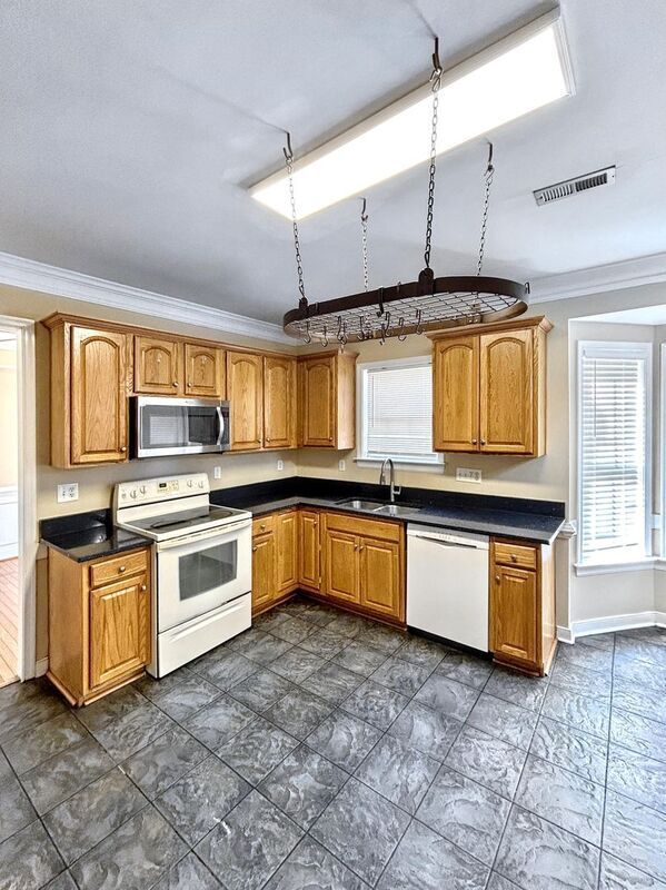 Foto del edificio - 6630 Glen Ridge Ct
