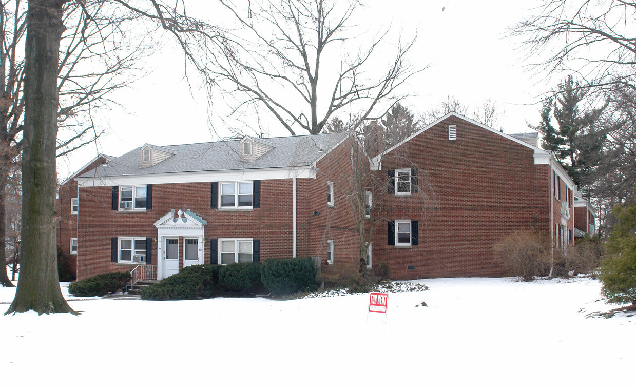 Building Photo - Sandee Apartments