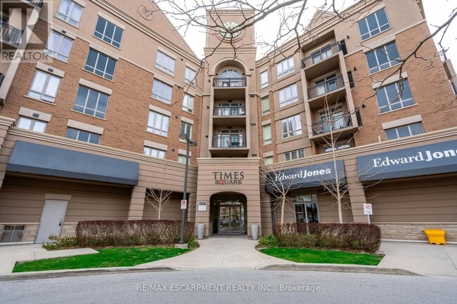 Photo du bâtiment - 5327 Upper Middle Rd