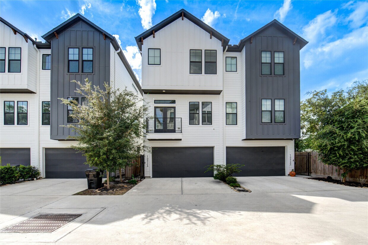 Foto principal - 10926 Fire Creek Dr