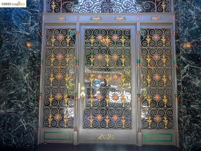 Building Photo - 2090 Pacific Ave
